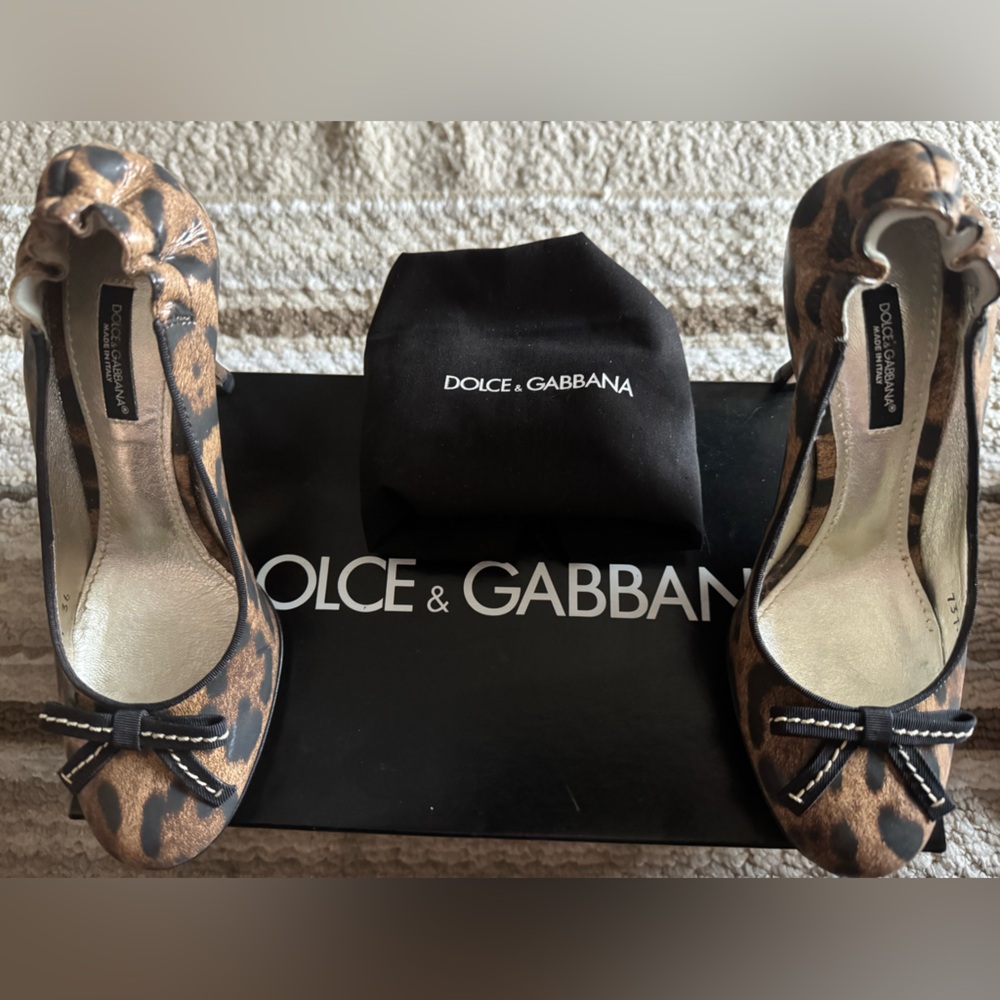Dolce & Gabbana 💯% Authentic animal print Heels - NWT 1pc dust bag - 36/6 Italy